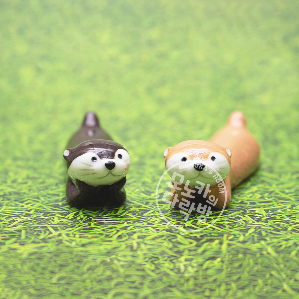 [데꼴] 뒹굴 수달 젓가락 받침대 상세 이미지 3