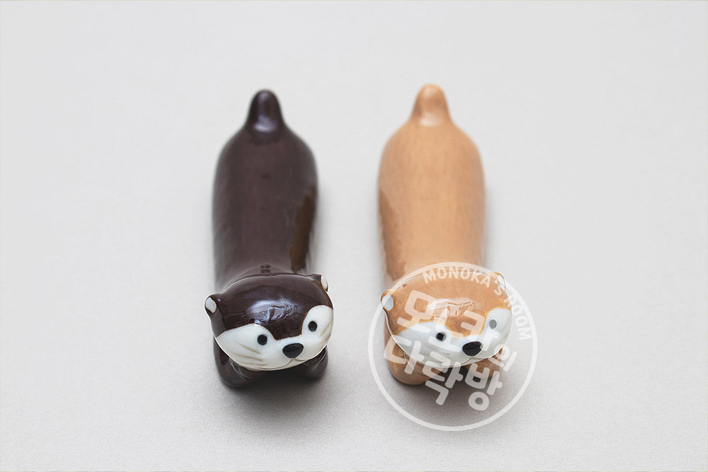 [데꼴] 뒹굴 수달 젓가락 받침대 상세 이미지 4