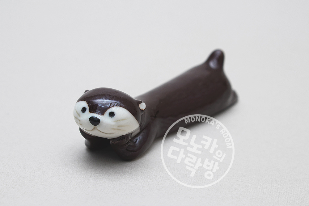 [데꼴] 뒹굴 수달 젓가락 받침대 상세 이미지 8