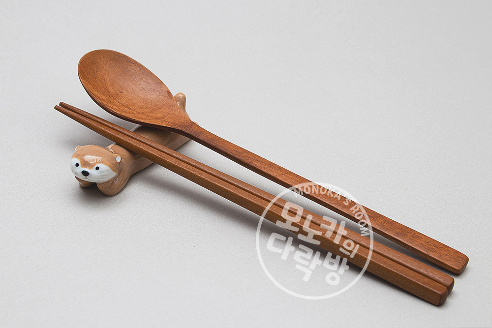 [데꼴] 뒹굴 수달 젓가락 받침대 상세 이미지 12