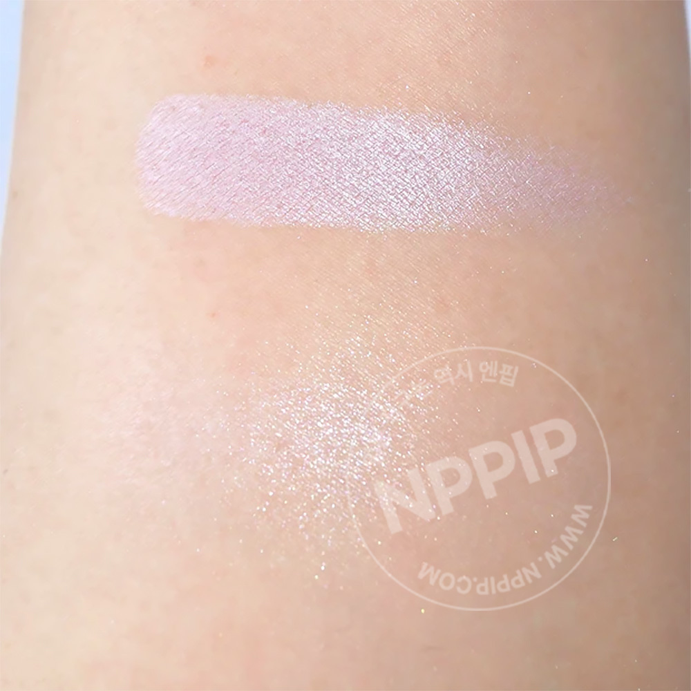 세잔느 펄 글로우 뉘앙서 하이라이트 치크 N2 라일락 무드