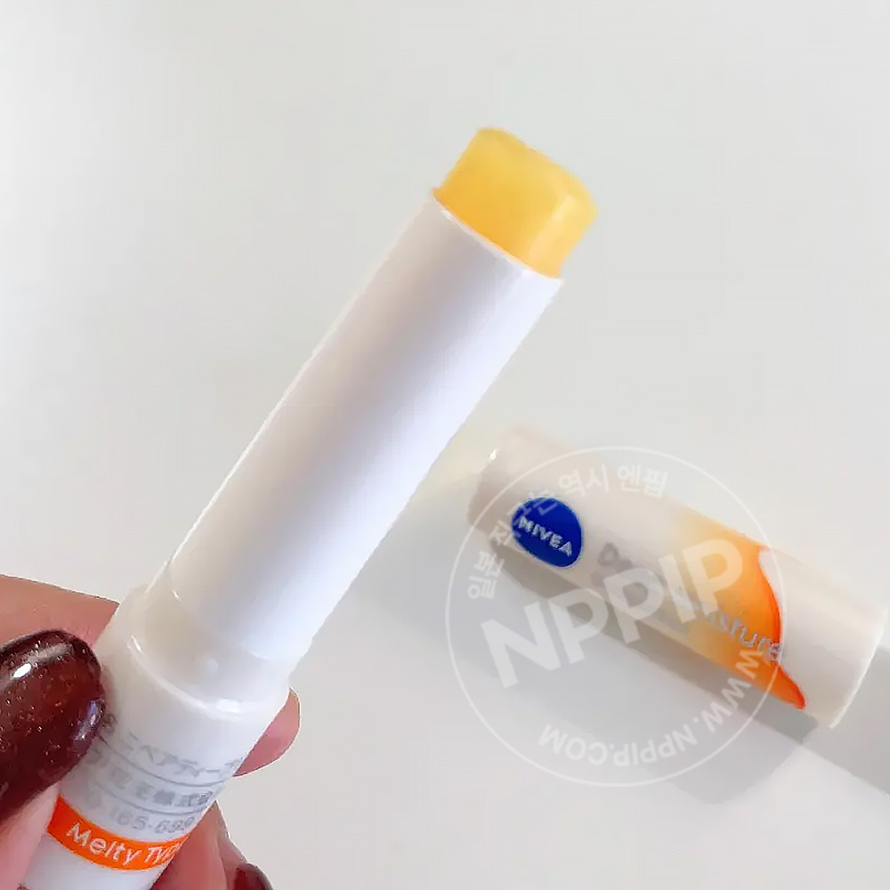 니베아 딥모이스처 립밤 멜티타입 무향