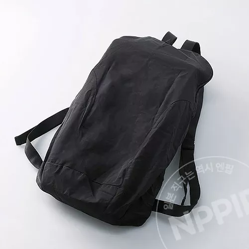 스탠다드 프로덕트 소프트 나일론 접이식 백팩 블랙