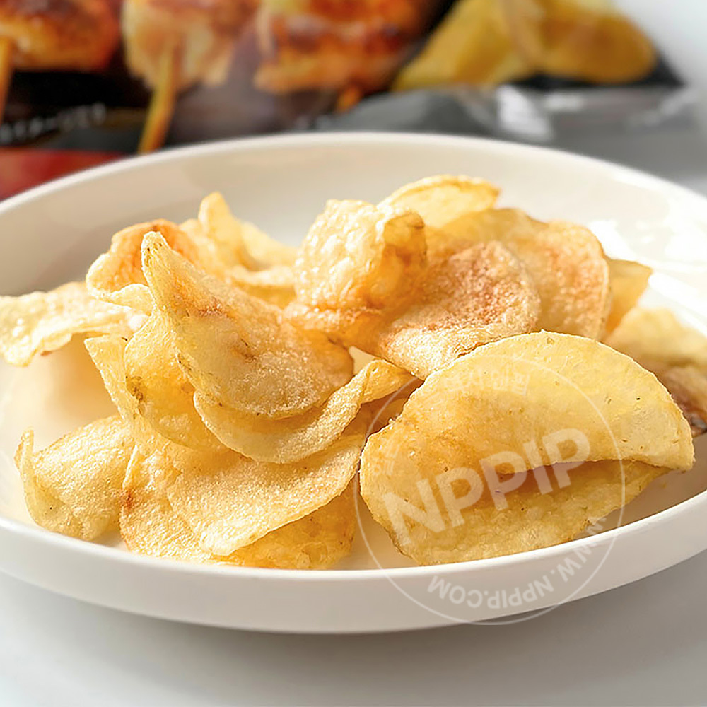 세븐일레븐 가루비 카타아게 포테이토 숯불구이 닭껍질 소금맛 64g