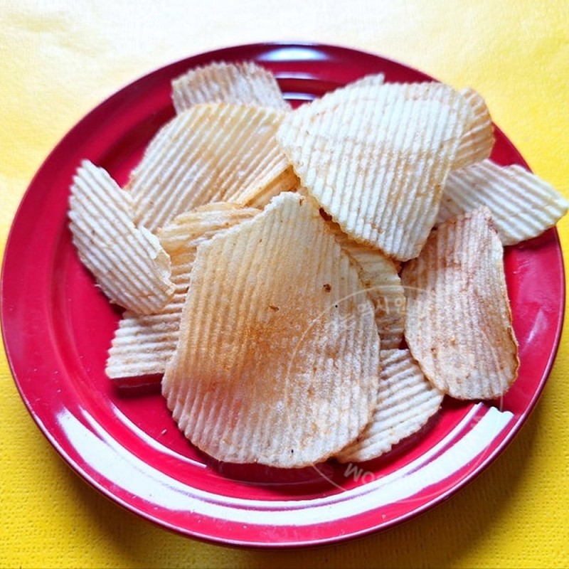 가루비 포테이토칩 간사이 가쓰오 다시마 다시 소금맛 감자칩 57g