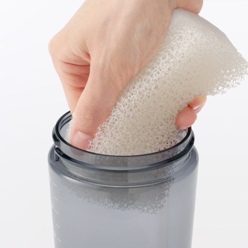 무인양품 입구가 넓어 씻기 쉬운 눈금 표시 원터치 보틀 블랙 500ml