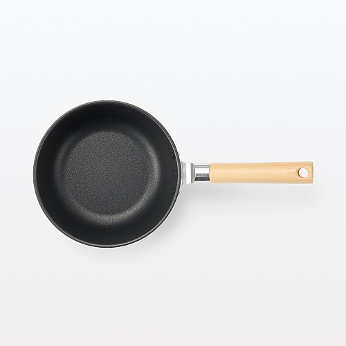 일본 무인양품 가스불 전용 냄비로도 쓸 수 있는 잘 눌어붙지 않는 깊은 프라이팬 20cm