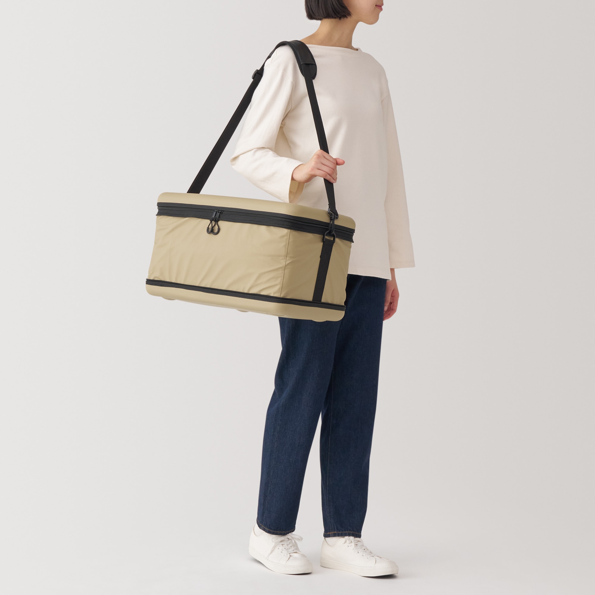 일본 무인양품 접이식 소프트 보냉백 숄더 벨트 포함 베이지 46x27x24cm 30L