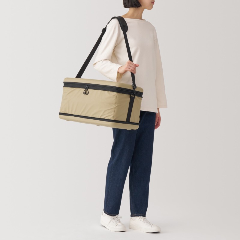 일본 무인양품 접이식 소프트 보냉백 숄더 벨트 포함 베이지 46x27x24cm 30L
