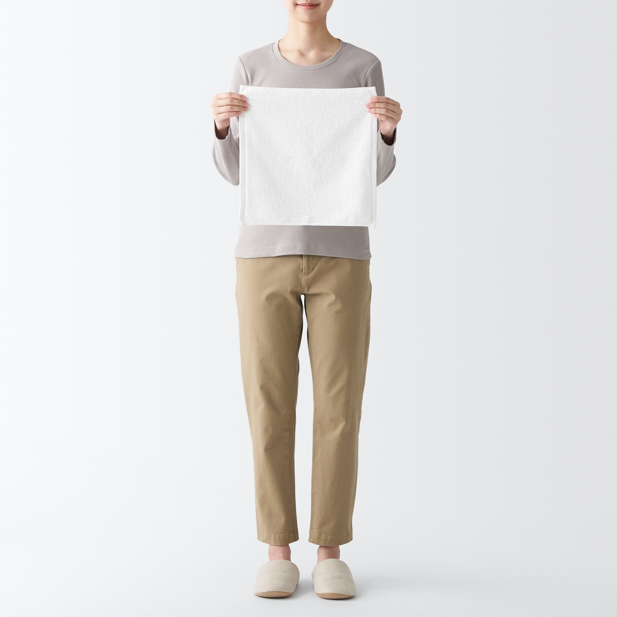 일본 무인양품 피부에 닿는 감촉이 부드러운 핸드 타월 34x35cm 오프화이트