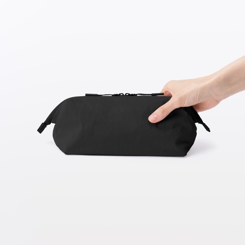 일본 무인양품 발수 재생 나일론 와이드 입구 파우치 L 20x10x11cm 블랙