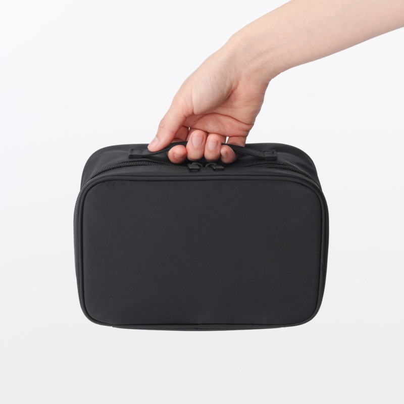 일본 무인양품 재생 나일론 메이크업 박스 S 23x15.5x9cm 블랙